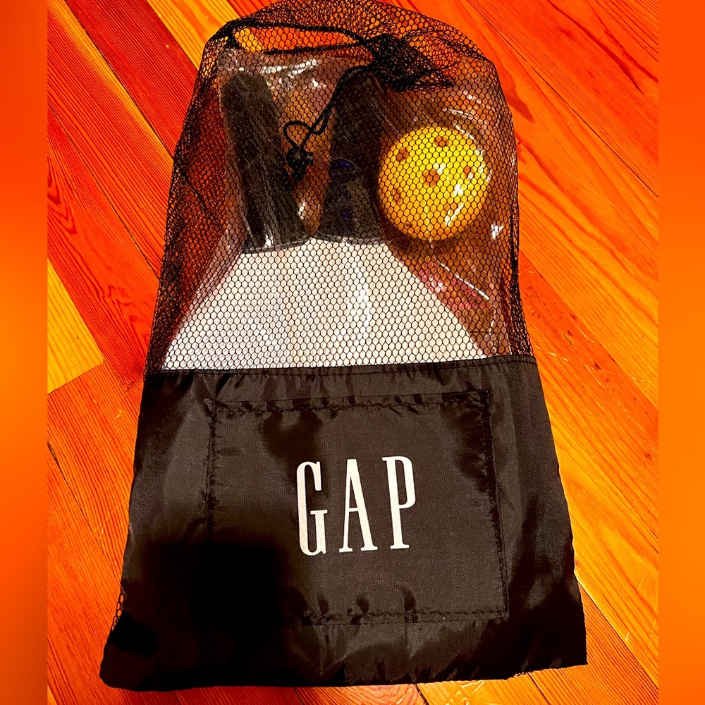 Officially Licensed Gap Pickle Ball Set.